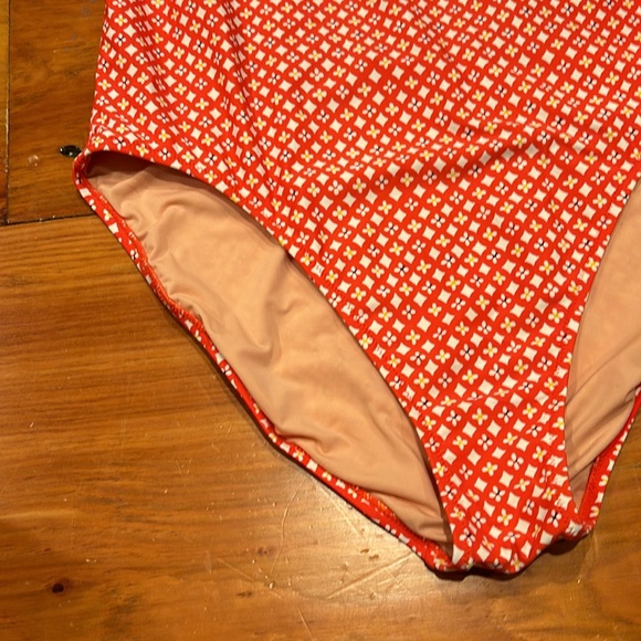 J CREW 16 Sunset Geo Print Scoop-Back One-Piece Swim Bathing Suit Lined - Picture 6 of 8